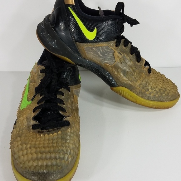 Nike Kobe Bryant KB24 Christmas SZ 5.5 Youth